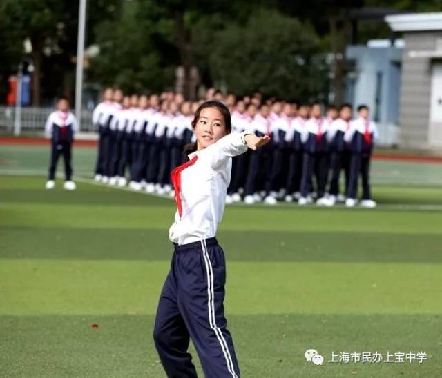 活力无限,2017年上宝中学队列队形广播操比赛振奋人心