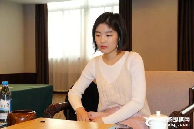 兵圣杯第二轮开战 於之莹vs吴政娥 潘阳vs吴侑珍