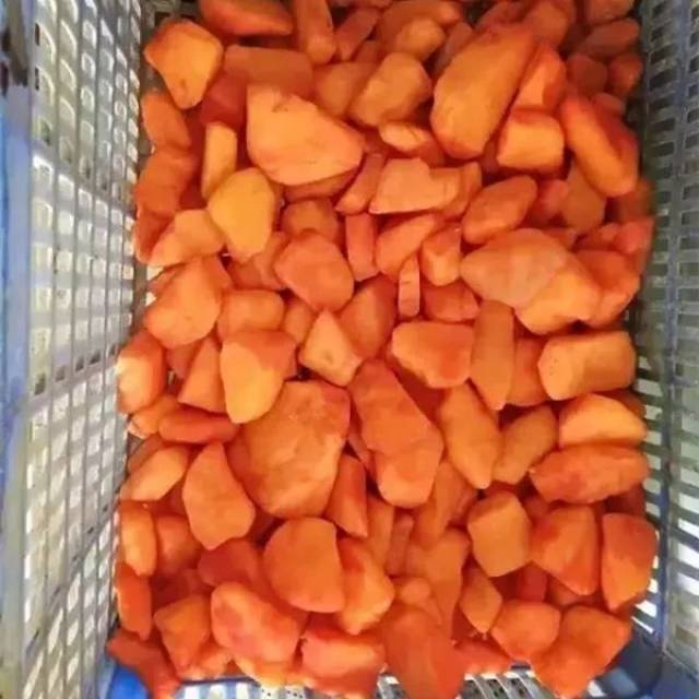 记者暗拍蜜蜡工厂,揭秘琥珀蜜蜡造假全过程!