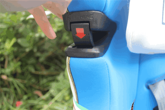 kiwy安全座椅米兰之星bf123测评:米兰之星一见倾心 必须比心