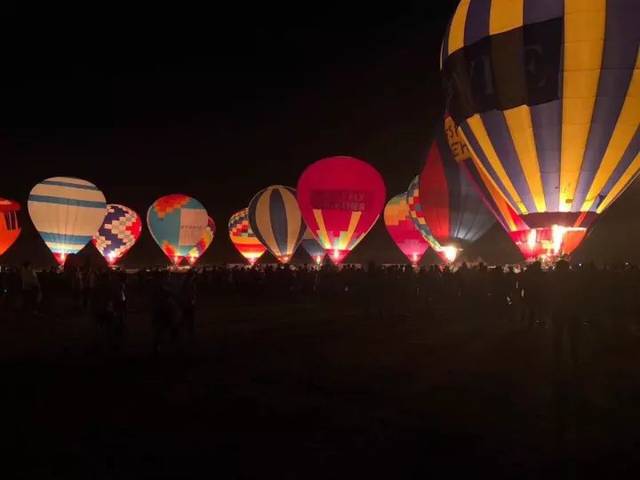 世界瞩目的武汉天空之城,20万人跟着音浪一起飞!