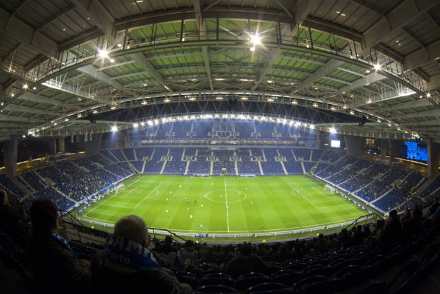 波尔图的巨龙球场(estádio do drago)