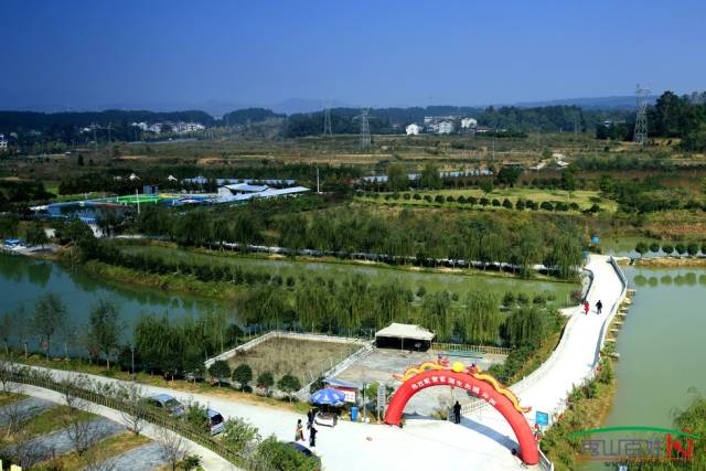 官湖生态园—秀山的后花园,于11月10日重装开业了,生态园是一家集休闲
