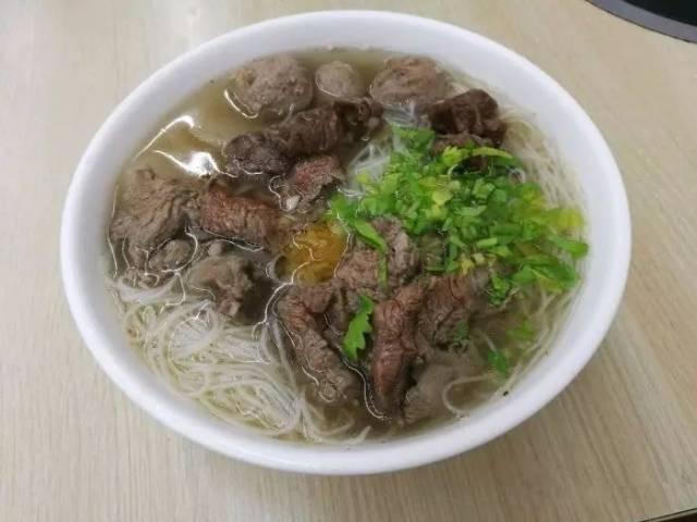 牛杂河粉