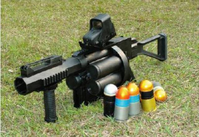 狙击枪和榴弹发射器的绝佳组合:解放军lg5单兵榴弹发射器