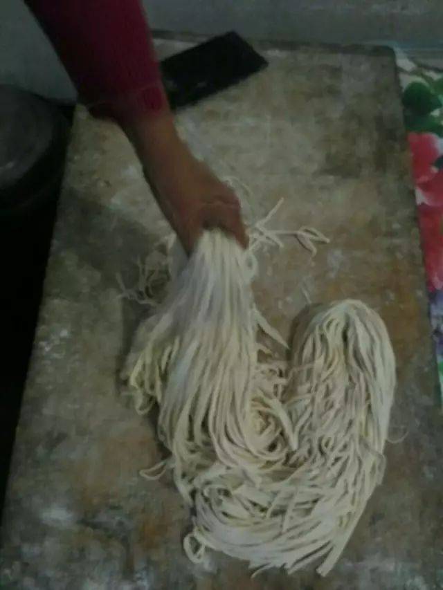 康县农村记忆中的味道:妈妈的"手擀面"