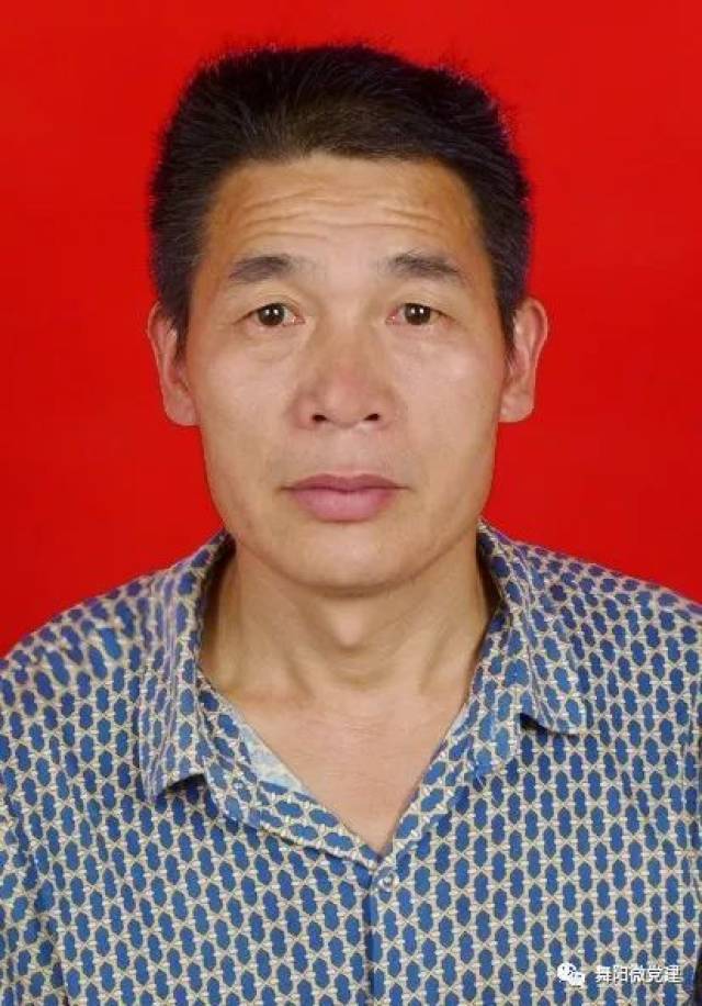 四,帮带之星 郭红军县委党校派驻吴城镇东军王村第一书记