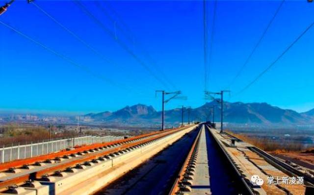 京沈高铁凌源南站最新进展曝光,高铁站站台地