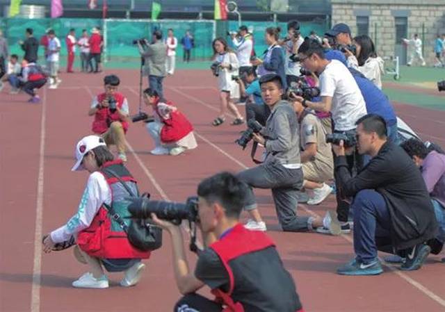 青春,因学生记者而精彩