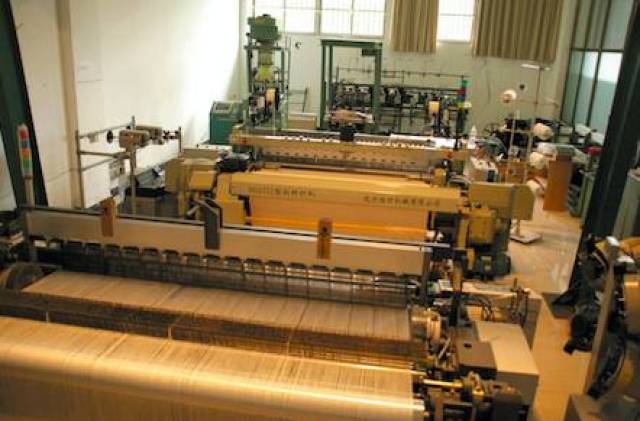 现代纺织装备技术教育部工程研究中心