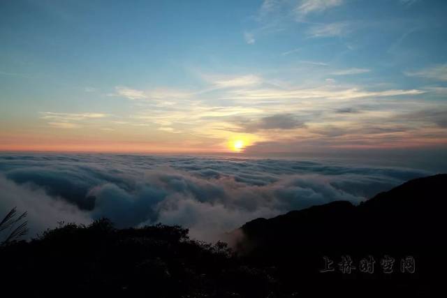 全网首家,上林大明山龙头峰云海,日出,佛光航拍视频