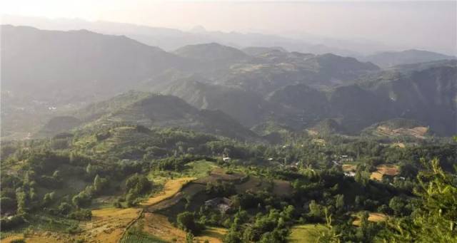 成县婚纱摄影_成县鸡峰山