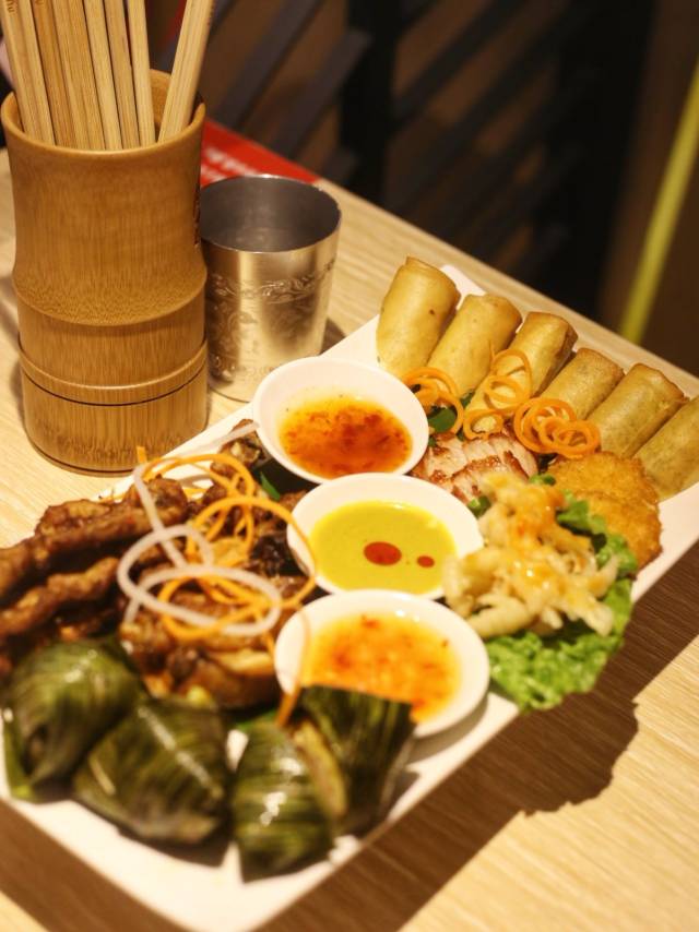 向天再借10个胃,敢踏入西大附近这个美食秘密基地!美食三亚新城街路图片