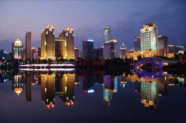 广西经济生产总量第一的城市_广西经济管理干部学院