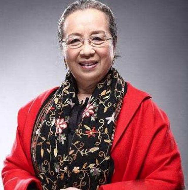 著名演员李明启