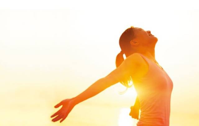 怎么晒太阳是对的 ae1e6eb083bc44dca5caa9ae7588d68a.jpeg