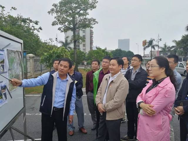江海区委书记彭章瑞,高新区管委会常务副主任,江海区区长汤惠红一行