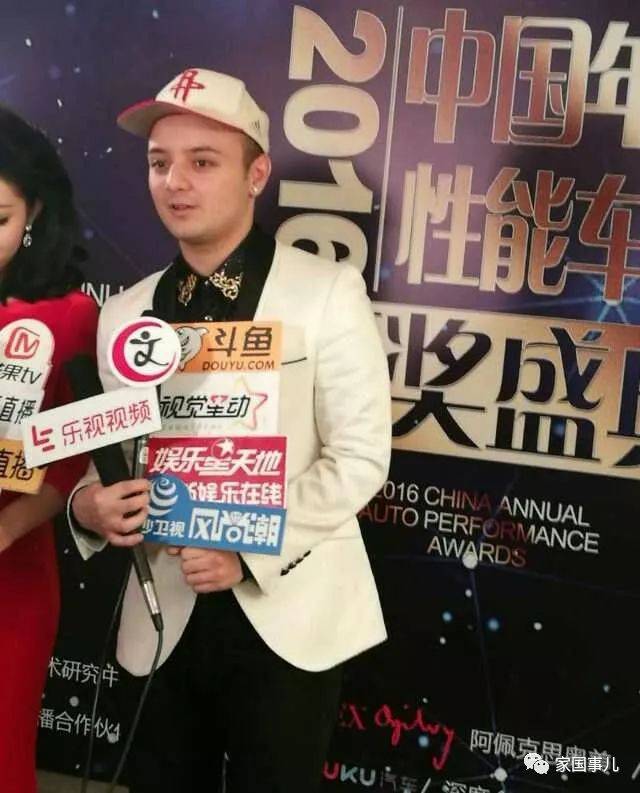 央视"星光大道"走出的阿尔法"9岁上央视春晚"爆红中国,19岁因"长残"而