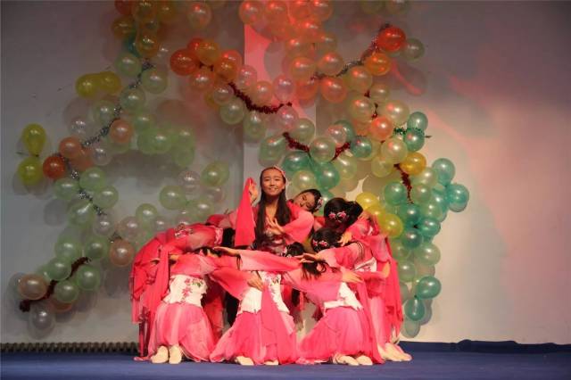 舞动青春 | 你有一张舞蹈大赛独家投票卡,快来签收!