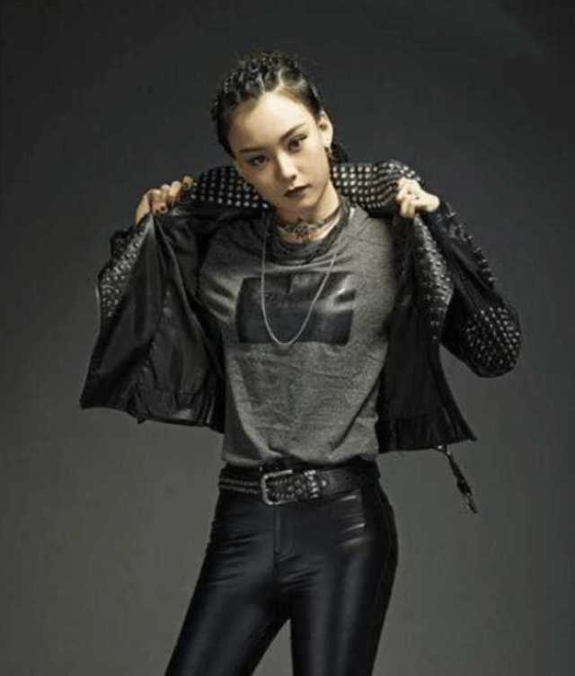 最美网红雪梨晒六个月孕照, 网友纷纷点赞留言