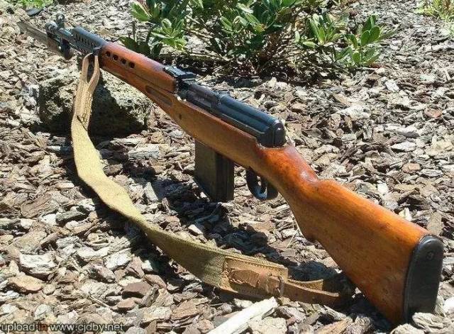 世界名枪赏析第一百期——svt-40半自动步枪