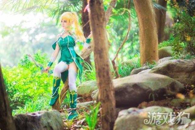 弓剑对决 黑saber和精灵王座莉雅你喜欢谁