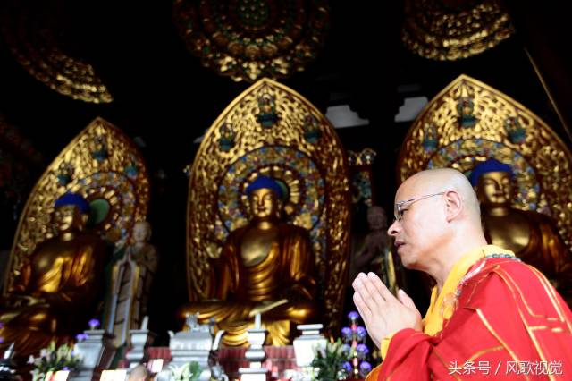 民间初一烧香拜佛吉祥日,如何上香才能"感应诸佛"?