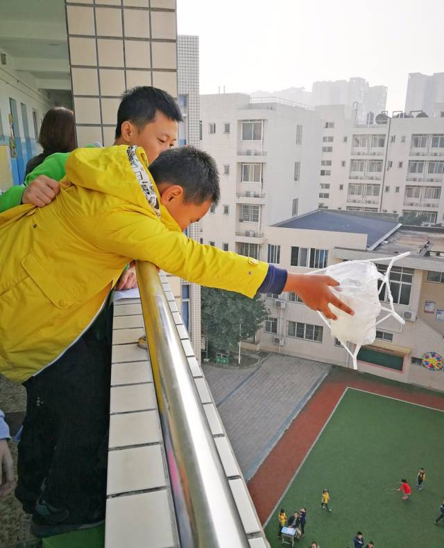 "鸡蛋撞地球"会是一场怎样的遇见?主要看创意!