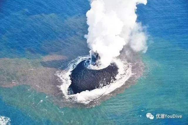 为什么海底火山爆发能形成海岛?