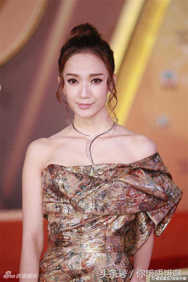 tvb50周年台庆红地毯 全场最美是蔡思贝和陈凯琳 小花旦的逆袭