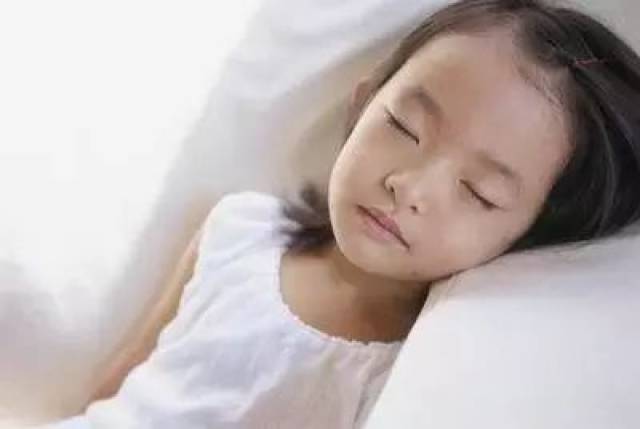 晚上几点睡觉是最佳睡觉时间 62b7b6c12cde477494c72cf4b4c7f354.jpeg