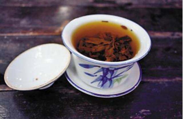 盖碗茶正确的喝法图解