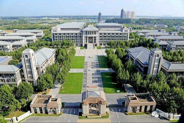 南京师范大学附属中学宿迁分校是由宿迁市宿城区人民政府与百年名校