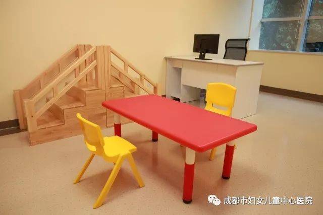感统训练室 如何找到我们 成都市妇女儿童中心医院儿童保健指导中心