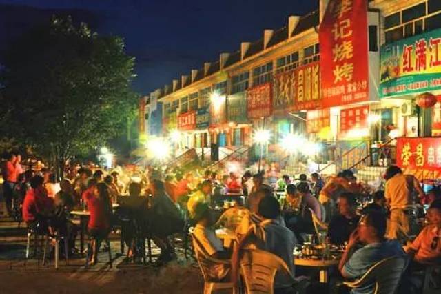 石河子植物700元/的房价,你在做?浅谈乔灌木时候景观设计图片