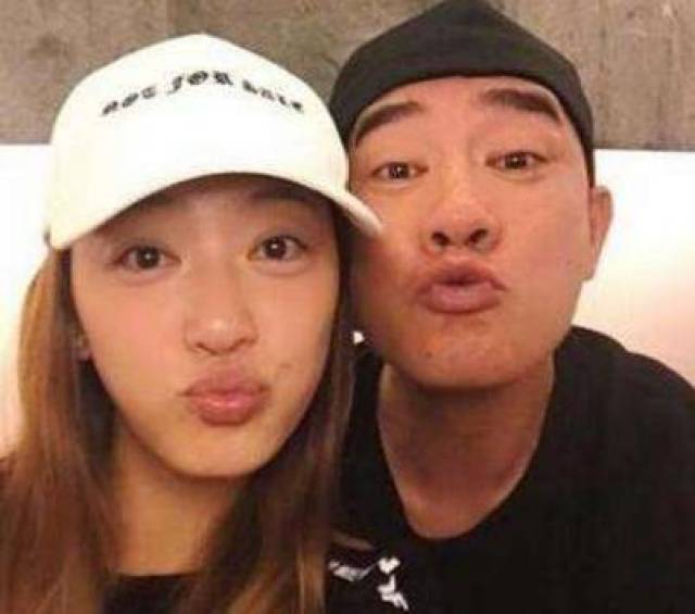 接吻十秒交换8000万个菌群！夫妻俩越长越像，跟