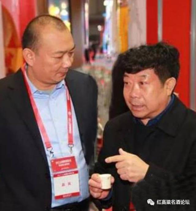 中国高洲酒业董事长杨永祥品鉴冠群芳·甲天下