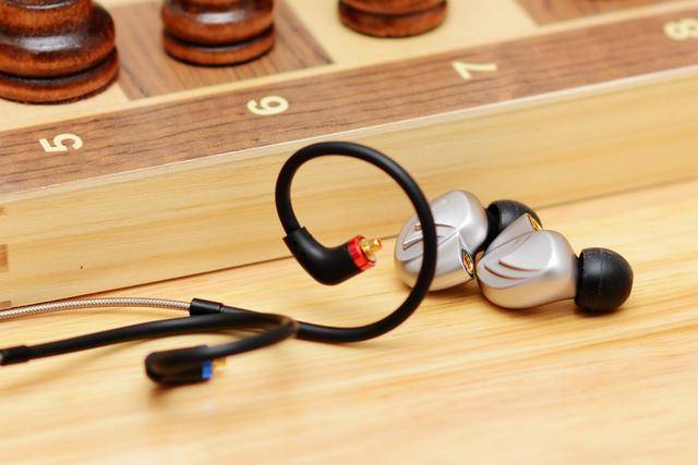 以处女座之名,打造最完美耳机,飞朵处女星评测