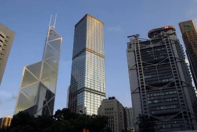 揭秘香港著名风水斗法事件!网友:贫穷限制