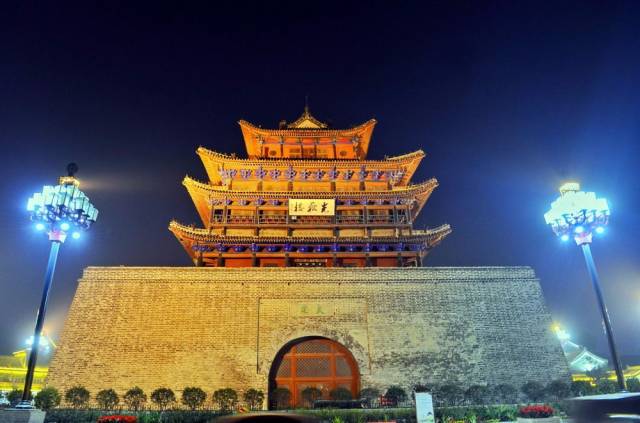 聊城城区独具"江北水城"特色,素有"中国北方的威尼斯"之称.