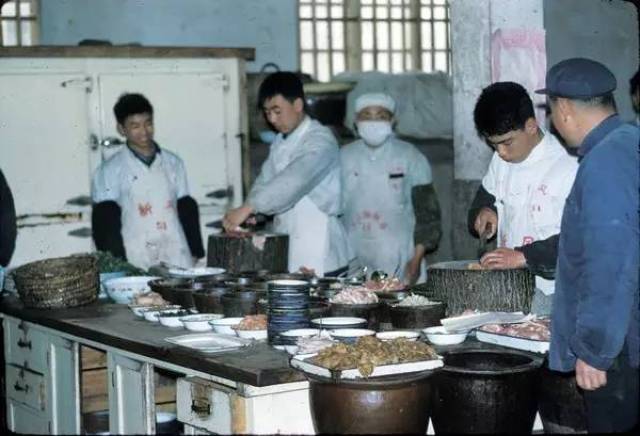 新一波80年代无锡老照片曝光,认出5处以上说明你老了!