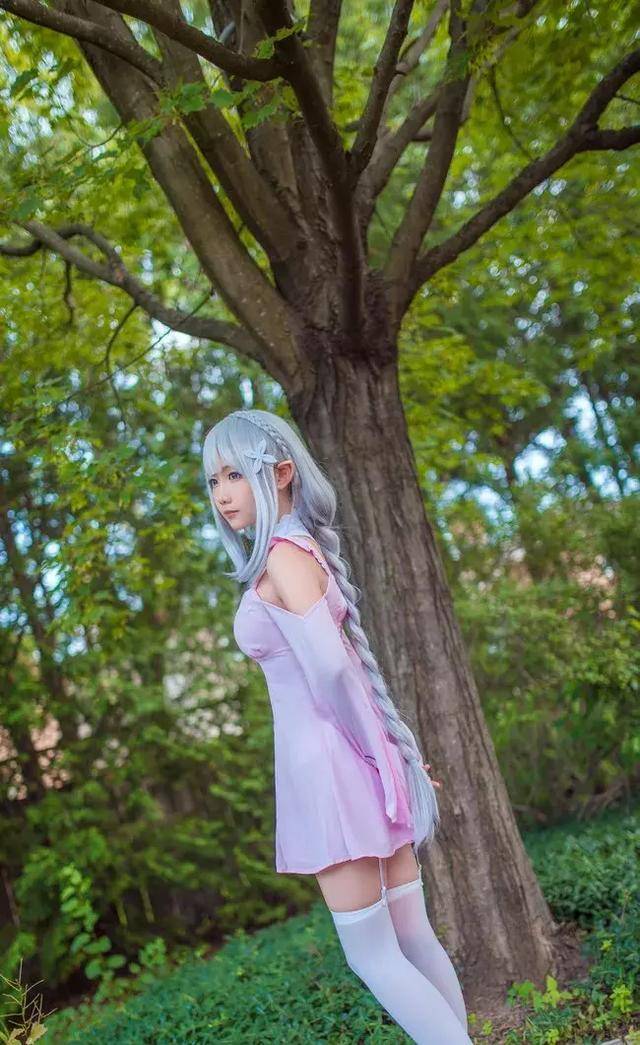cosplay白丝 艾米莉娅 从零开始的异世界生活