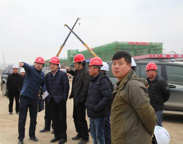 成都铁路局副局长黎康莅临中铁建工动车所项目检查指导工作