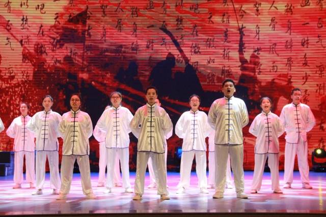 我校中国古诗词配乐诗朗诵大赛成功举办