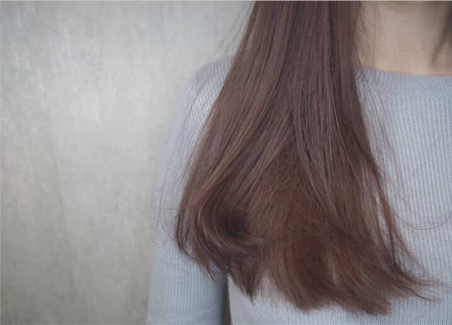 栗棕色一般的发型店都能够染出来,不需要漂,直接上色就ok了.
