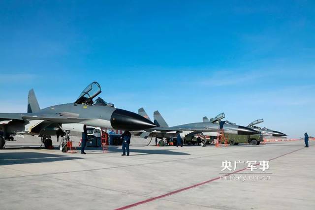 多机兵种联合出击……11月下旬,空军"红剑-2017"体系对抗演习在西北