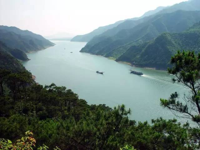 西江河要大变样了,年底建成3000吨级通航,德庆要纳入新港区发展格局