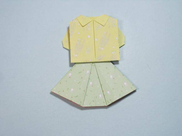 手工折纸裙子 公主裙折纸详细图解教程