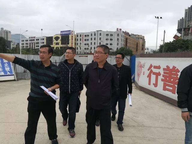 【领导关怀】林峭立副市长到崇文小学调研