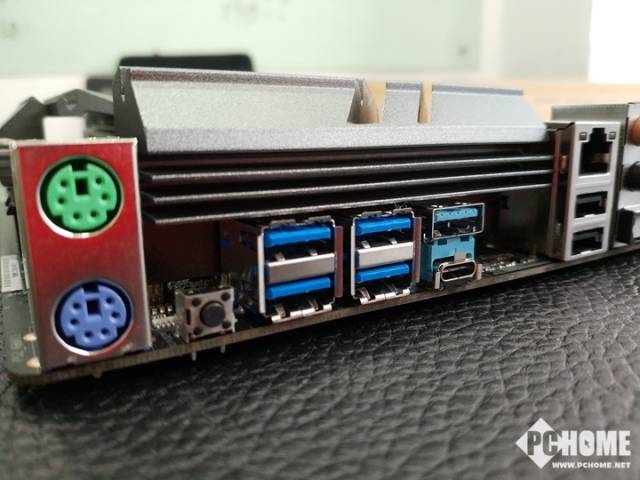 18核心有多残暴?IBT页游ntel酷睿i9 7980XE处理器评测
